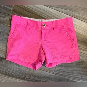 Lilly Pulitzer shorts
Callahan style 
Size 4